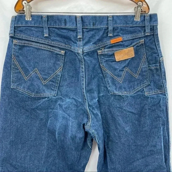 Wranglers Men’s Flame Resistant Relaxed Fit Jeans 36x30 - Picture 6 of 12